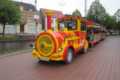 874