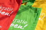„Demokratie leben“  – Ideen gegen Hass und Verschwörungstheorien